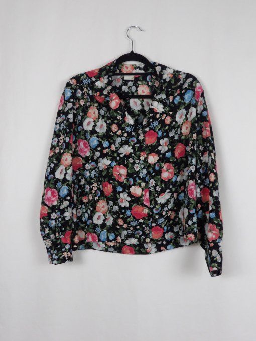 Chemise noire a motifs fleuries colorés 